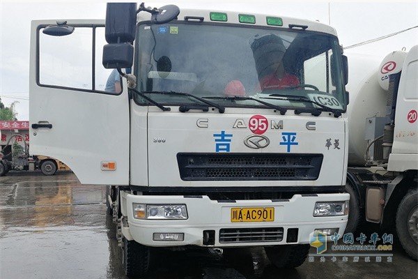 华菱星马混凝土搅拌车到底怎么样？听这位司机怎么说(图3)