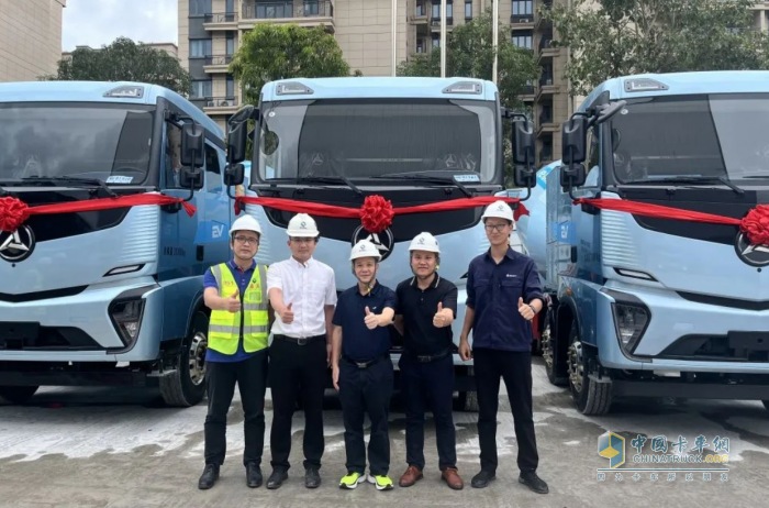 广西盛天批量购入10台三一纯电动搅拌车(图2)