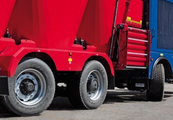 斯诺金3023自走式搅拌车(超大型)30m³(图3)