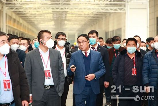 三一新一代搅拌车荣耀上市暨三一专汽年度销售额破100亿！(图6)