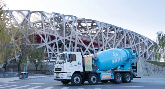 全国首批纯电动混凝土搅拌车投入商业运营参与重点工程(图4)
