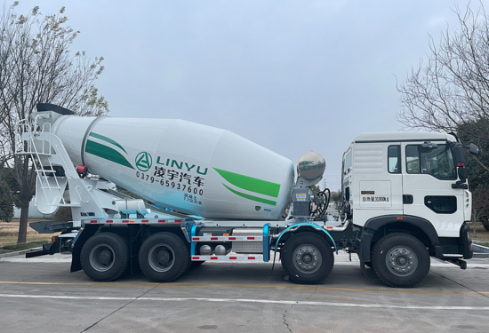 新年奋战开门红！凌宇搅拌车“火力全开”奔向天府之国(图4)