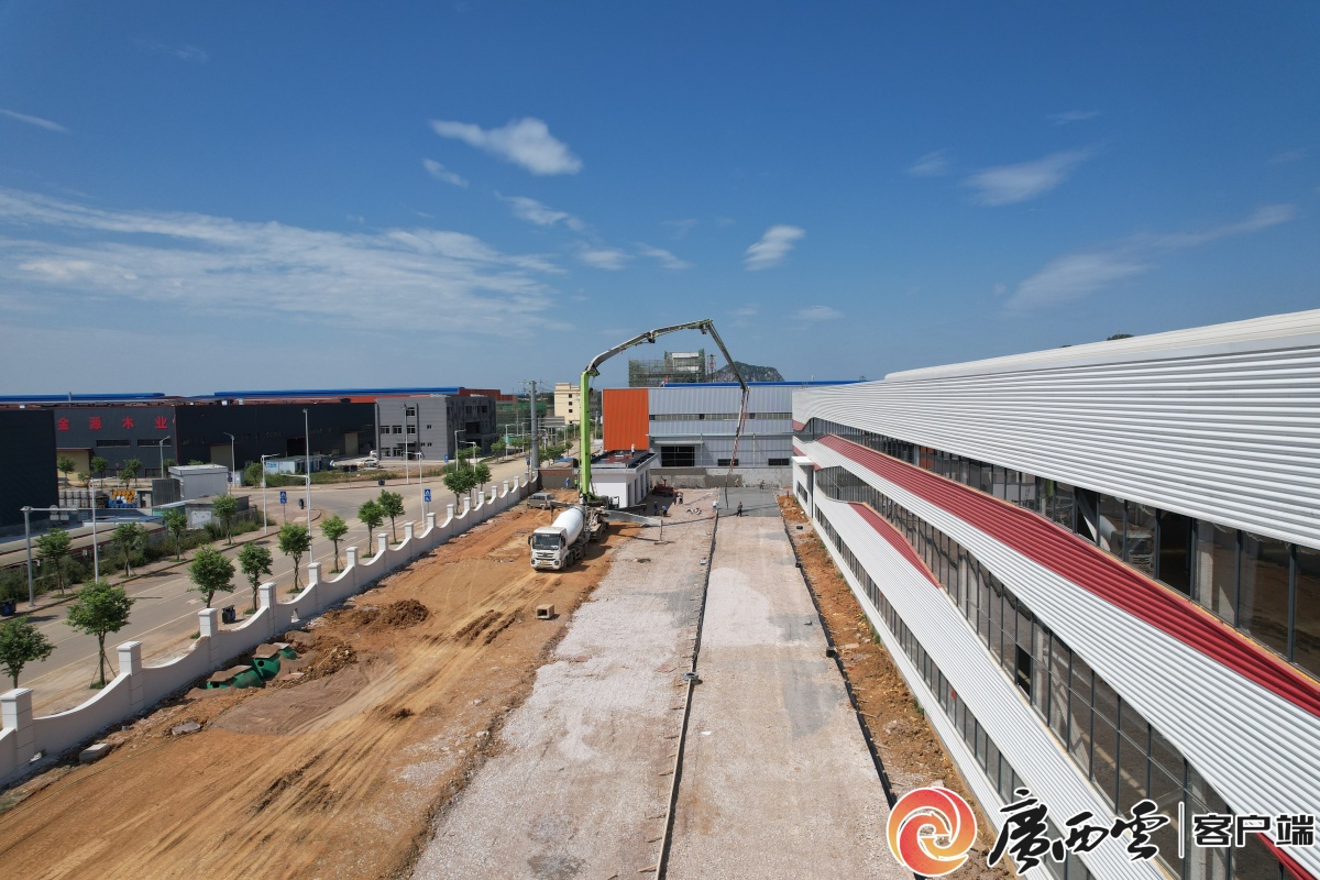 国庆假期贵港市港南区项目建设“火力全开”拼进度