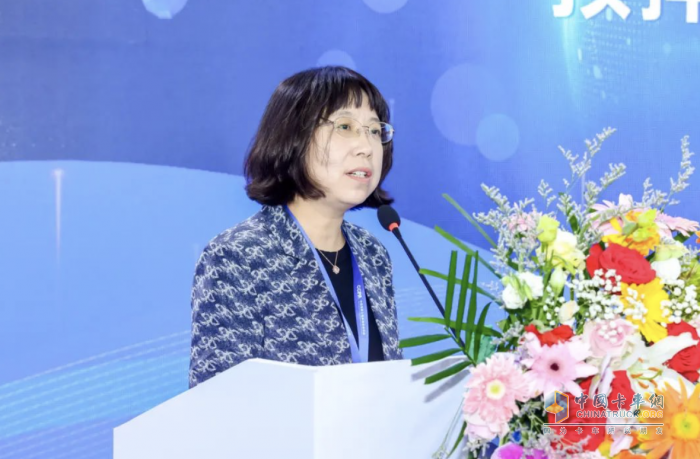 中集·陕汽一体化混动搅拌车亮相中国混凝土展会助力行业的绿色转型升级(图2)