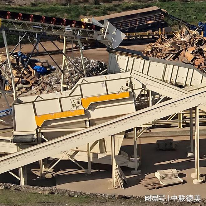 中铁一院申请一种铁路场段污染土壤修复设备专利更进一步提升土壤对溶剂的吸收效果(图3)