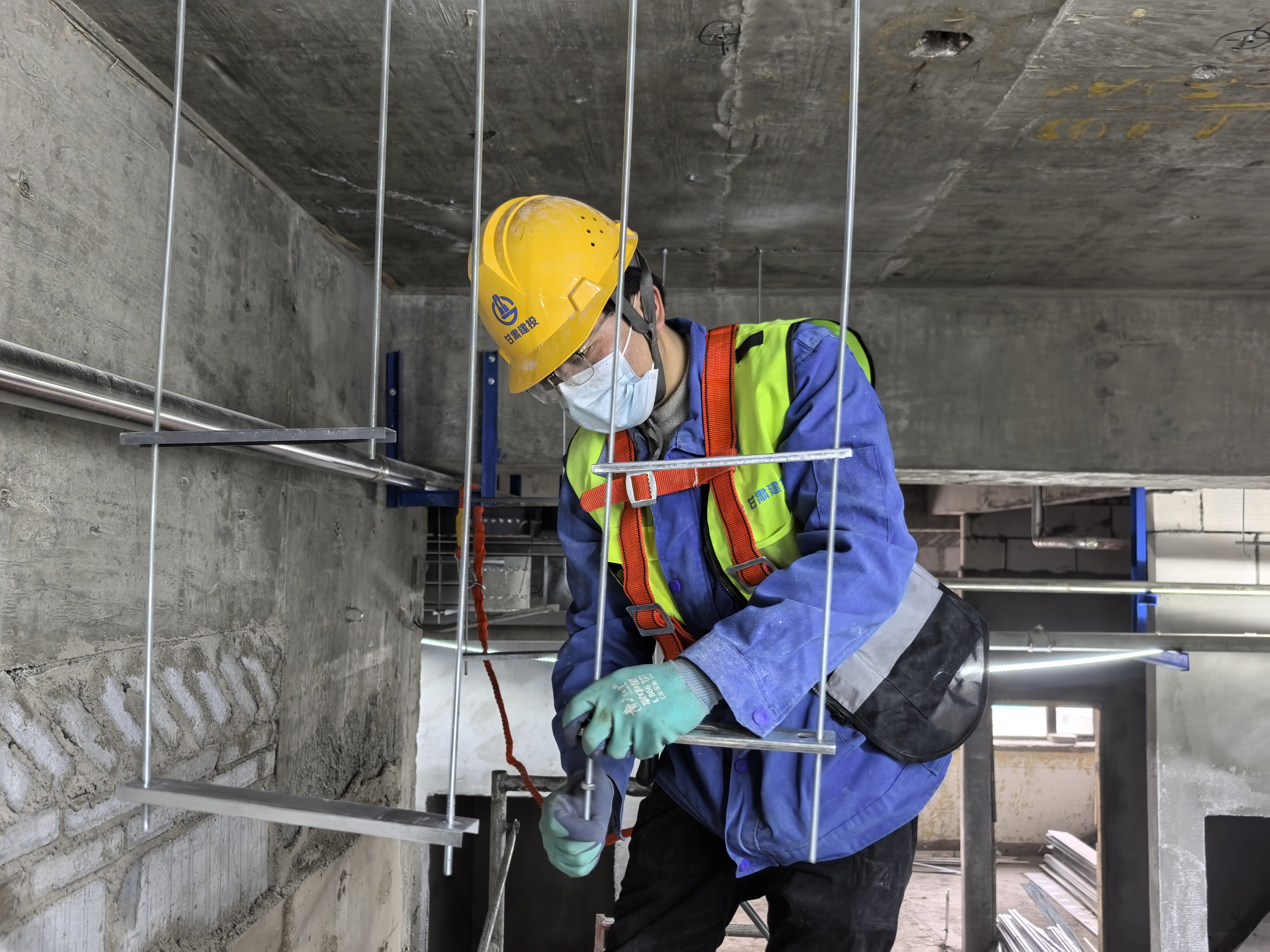 甘肃省建设投资：甘肃建投：按下复工“加速键”奏响奋进新乐章(图3)