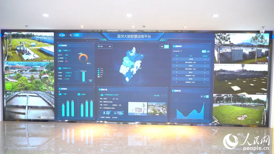 路面沥青摊铺过半项目建设全面开花(图2)