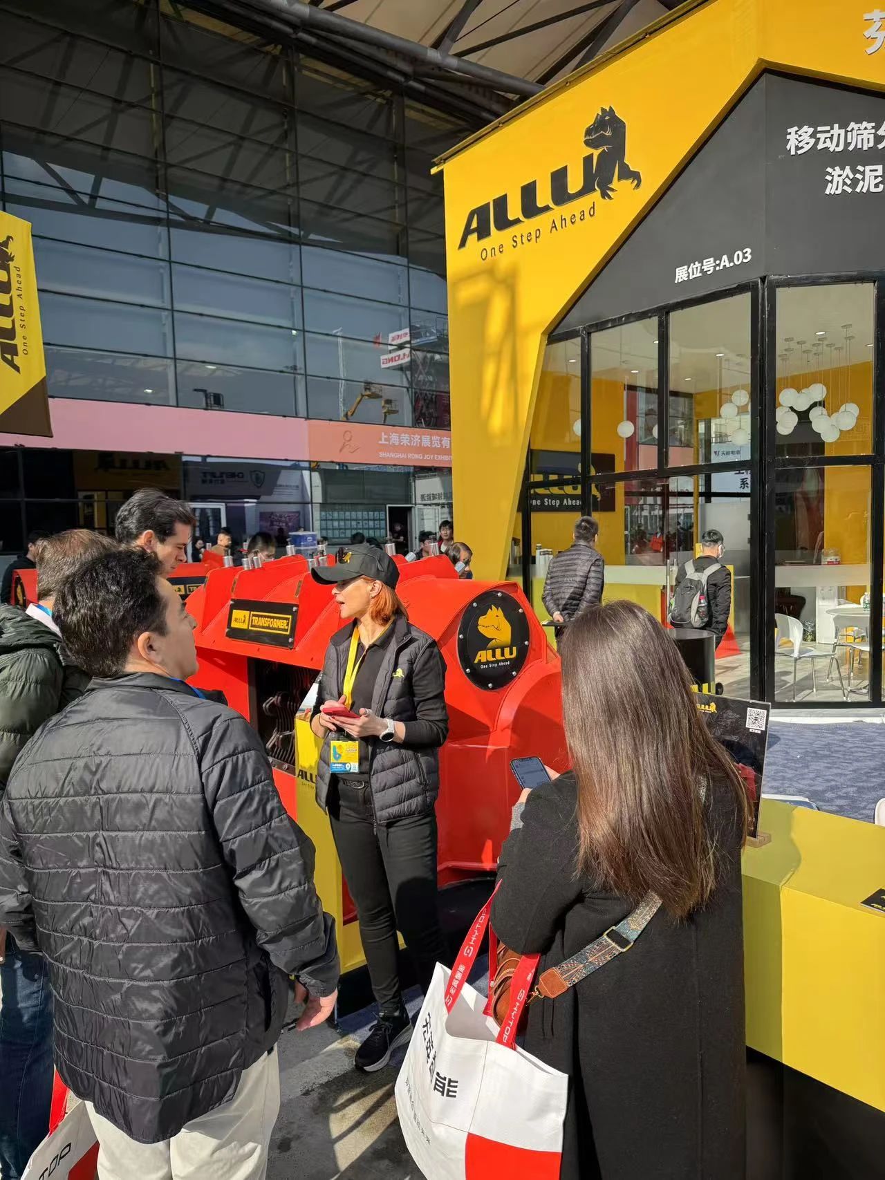 追光而遇万象生辉——2024中国bauma工程机械展芬兰阿陆在现场！(图4)