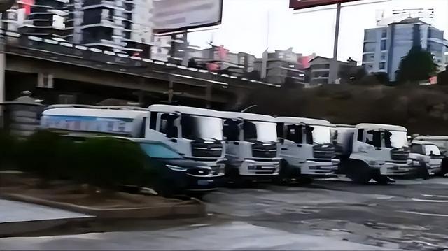 洒水车0℃以下洒水致路面结冰酿事故(图4)