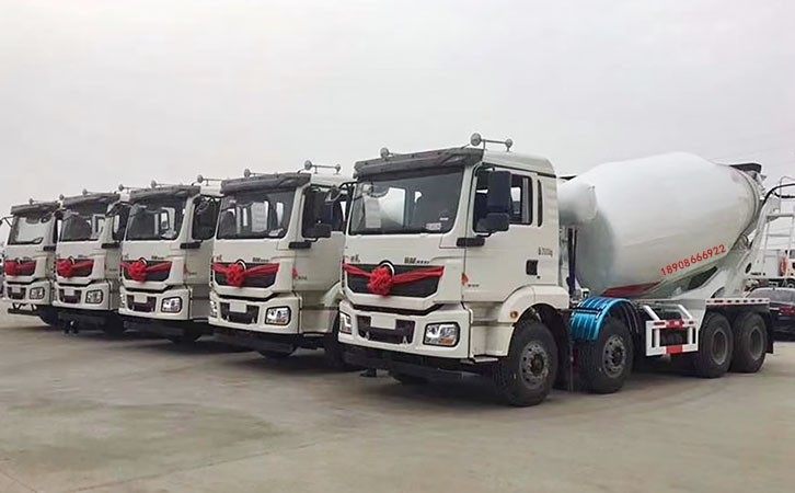 12方陕汽德龙轻量化混凝土搅拌车价格、电话、图片(图1)