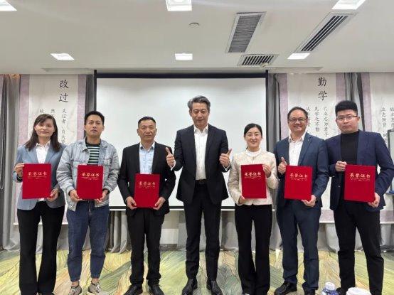 《陶瓷砖密缝铺贴施工技术规程》交流暨密缝铺贴技术专家会召开(图11)