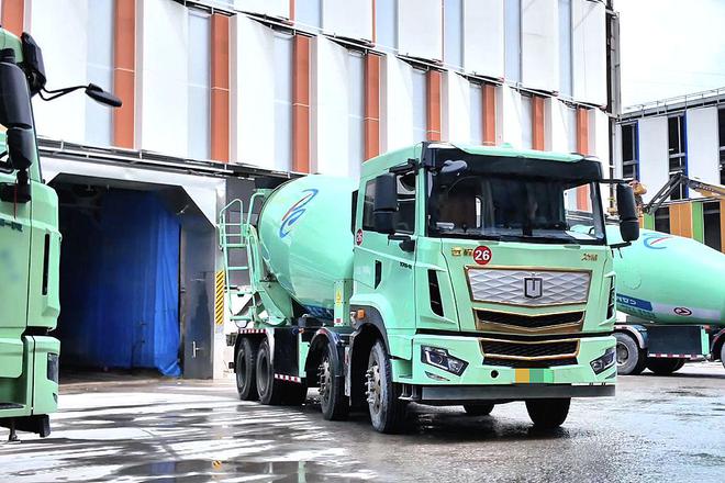 商砼运输车更优选：40台远程醇氢电动搅拌车5年省下1500万！(图3)