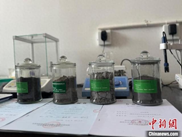 活力中国调研行）在中国首个碳基固废中试基地揭秘“废石变沃土”黑科技(图1)