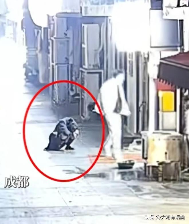 四川奔驰女车主醉驾硬刚碰瓷者：宁愿坐牢也不私了！结局大快人心(图4)