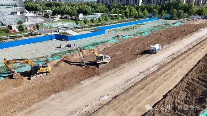 我市两条民生道路建设有序进行(图1)