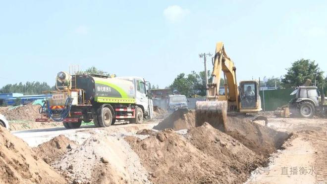 我市两条民生道路建设有序进行(图2)