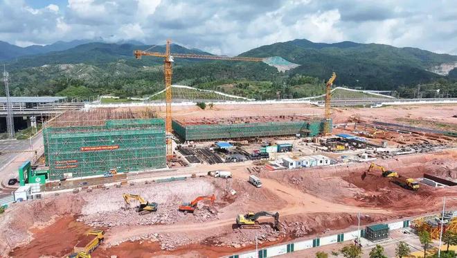 【聚焦龙川新城建设】龙川宝龙工业园标准厂房主体施工全面启动预计2027年3月投用