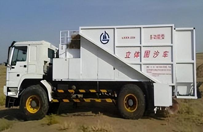 一天“吞”掉40亩沙漠？中国发明的“吞沙巨兽”已在甘肃启用！(图6)