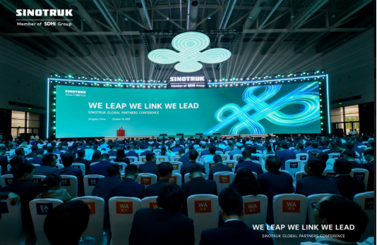 聚力百川拓新程——凝聚全球合作伙伴力量实现全价值链共赢——中国重汽2025年全球