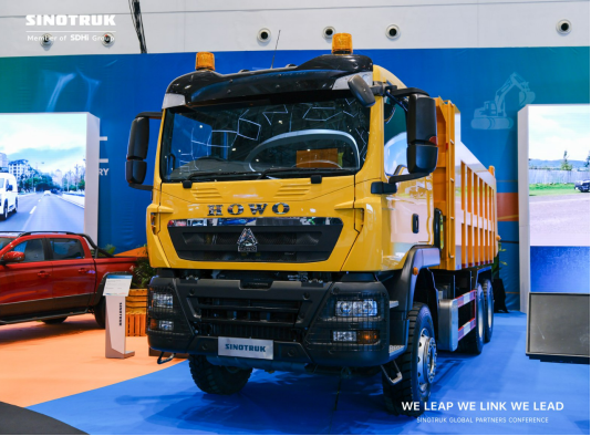 聚力百川拓新程——凝聚全球合作伙伴力量实现全价值链共赢——中国重汽2025年全球合作伙伴大会圆满举办(图6)