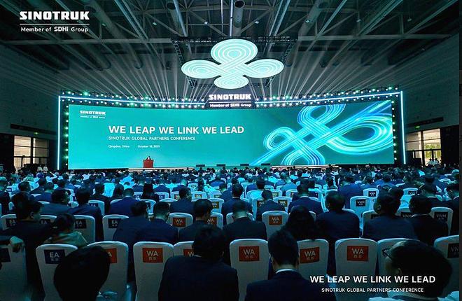 中国重汽重卡产销跃居全球第一“场景为王”战略深耕全球市场