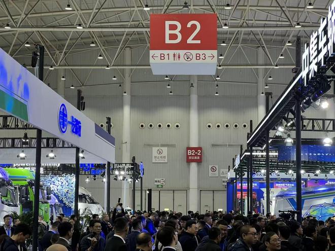 中国商用车迈向拐点：多元路线竞技、结构重塑、出海格局重构(图2)