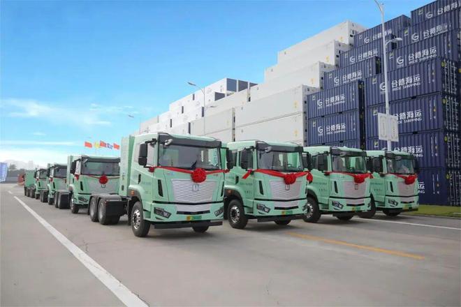 新能源中重卡狂增400%！谁家11月成绩跑出“加速度”？(图2)