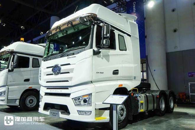 公路列车牵引车、全驱工程车抢眼！解放海外品牌CORTRON来袭实拍带您看亮点车型！(图4)