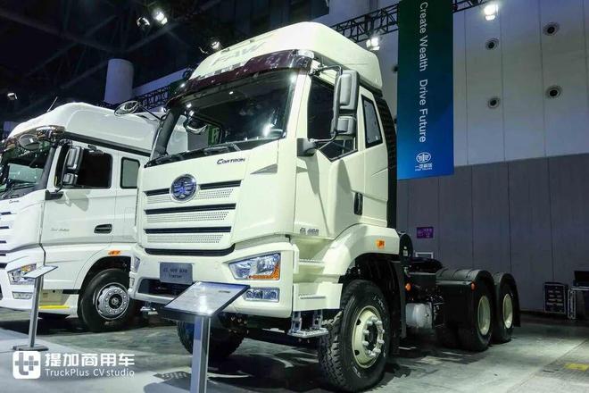 公路列车牵引车、全驱工程车抢眼！解放海外品牌CORTRON来袭实拍带您看亮点车型！(图14)