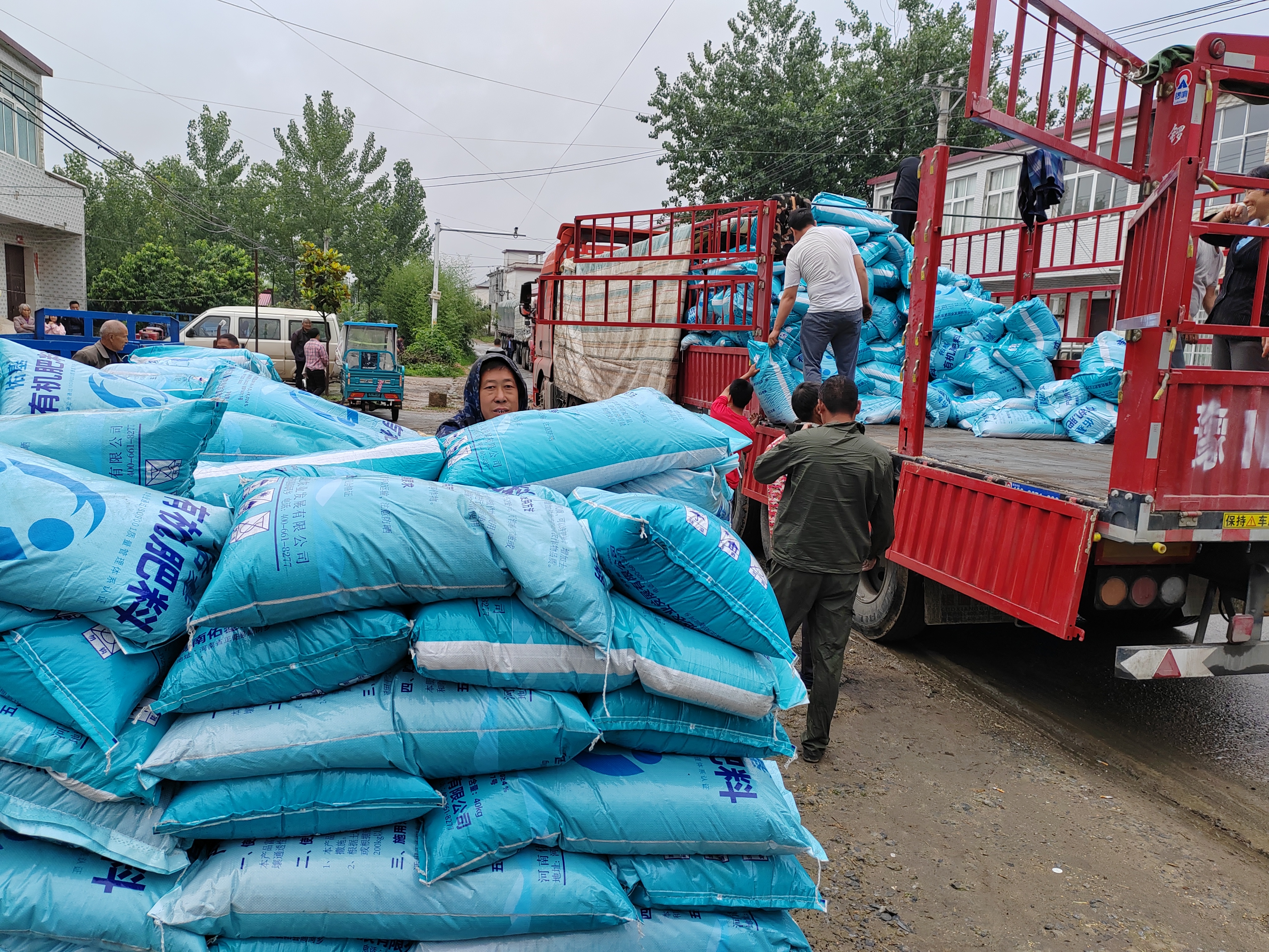 2025年下半年郑州有机肥厂家选择攻略(图2)