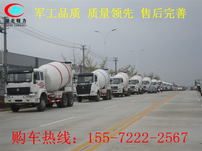 大型12方水泥混凝土搅拌车厂家(图2)